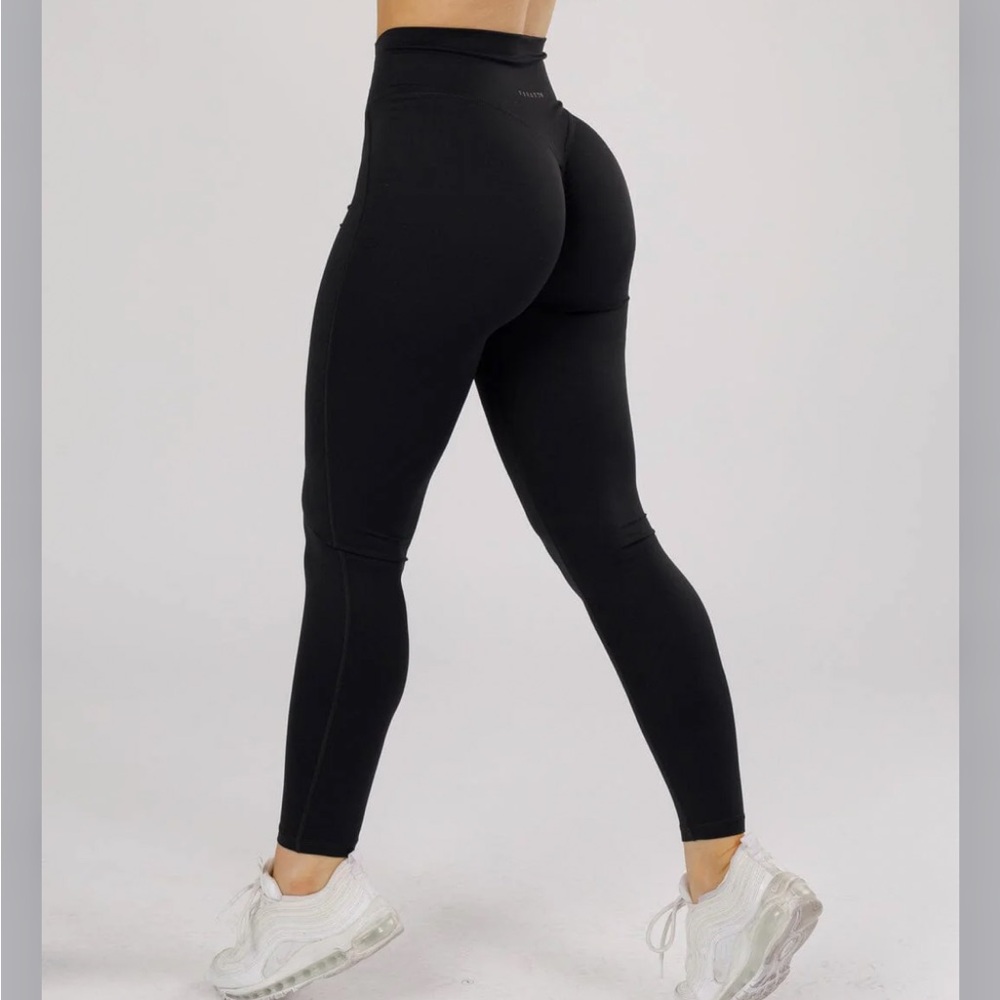 PARAGON High Flow Sculptseam Plus Legging
